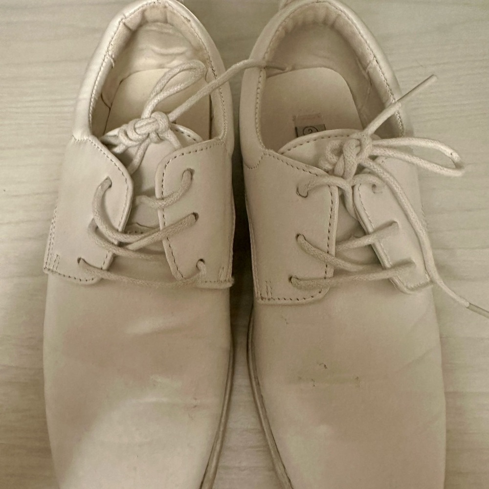 Josmo Size 2 White boys shoes. Perfect for communion or wedding
